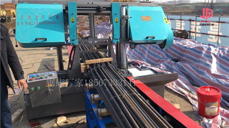 鋼筋籠盤絲機(jī)對比滾焊機(jī)昭通市報道